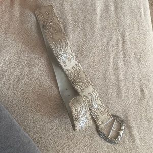 Kippy’s Rhinestones shiny thick belt